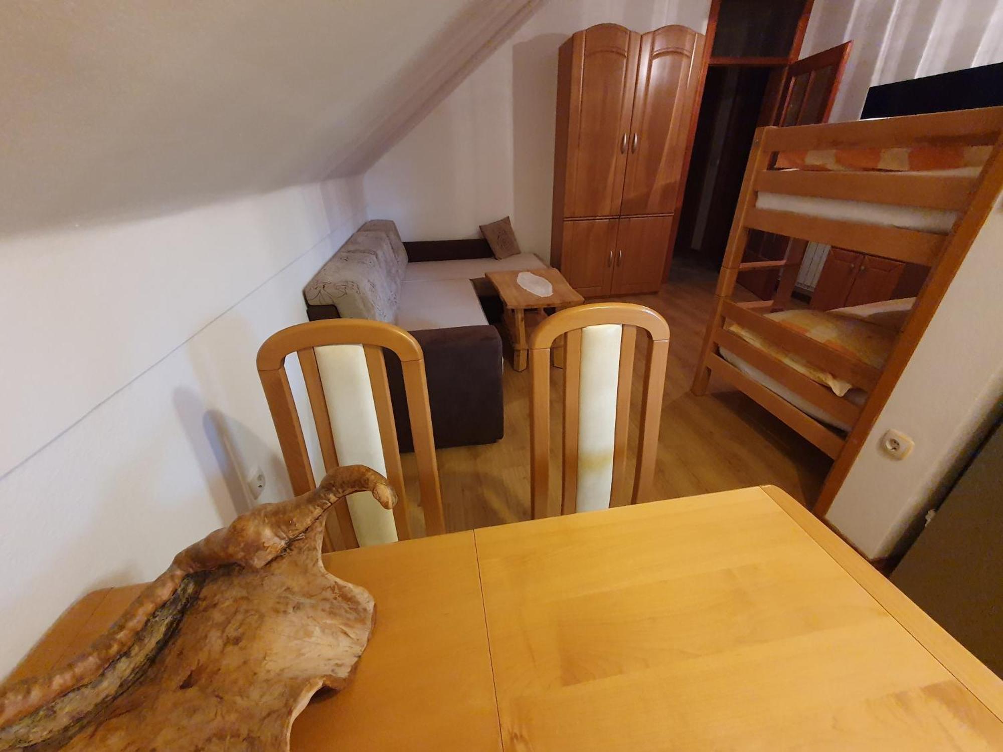 Miskar Rooms Cerknica Habitación foto