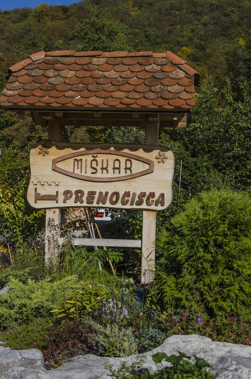 Miskar Rooms Cerknica Exterior foto