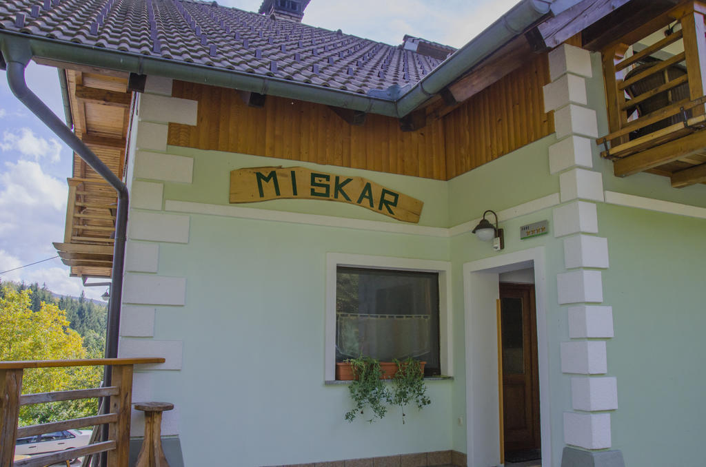 Miskar Rooms Cerknica Exterior foto